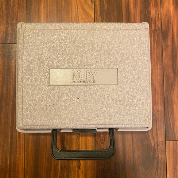 Original Gameboy - Picture 3 of 3